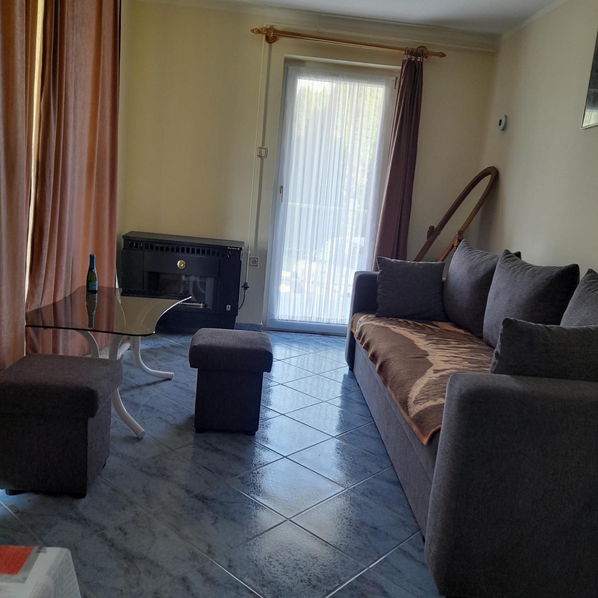 ザラカロシュBerkenye Apartmanアパートメント エクステリア 写真
